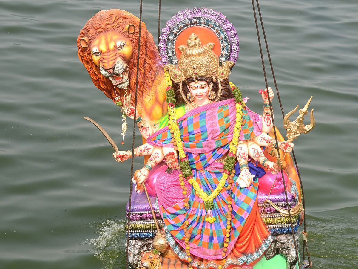 Durga Mata Nimajjanam at Tank bund 2020 Photo Gallery - Sakshi4