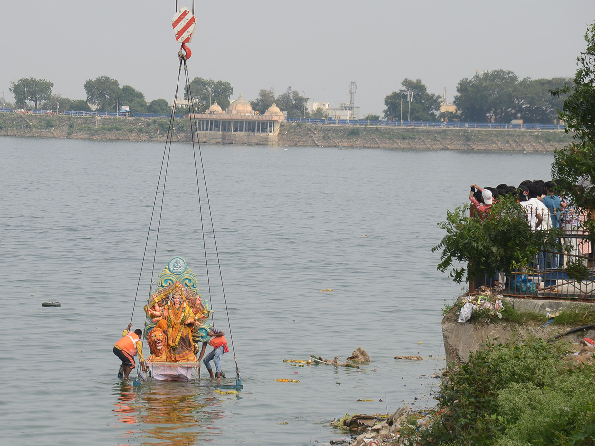 Durga Mata Nimajjanam at Tank bund 2020 Photo Gallery - Sakshi6