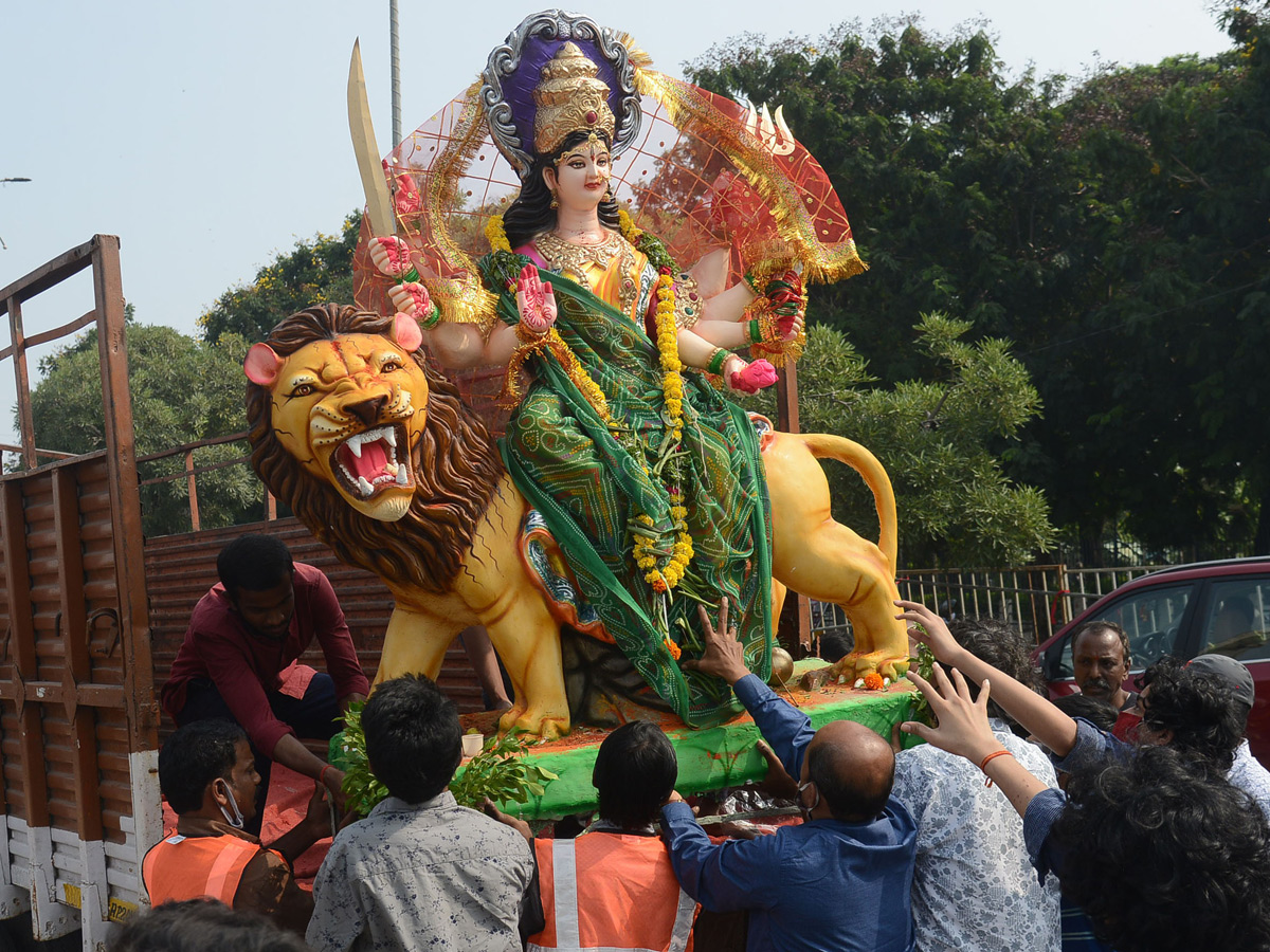 Durga Mata Nimajjanam at Tank bund 2020 Photo Gallery - Sakshi9