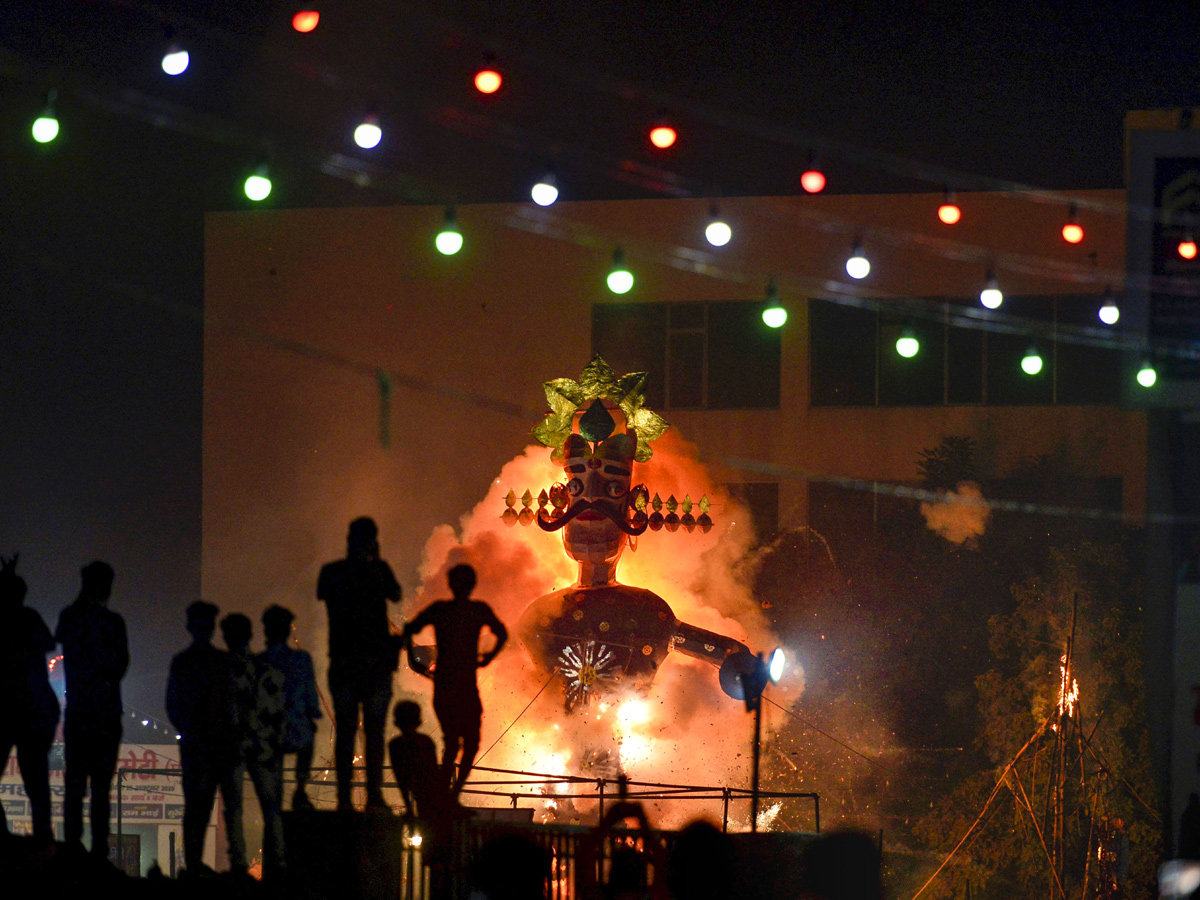 Ravana Dahan in Dussehra celebrations Photo Gallery - Sakshi13