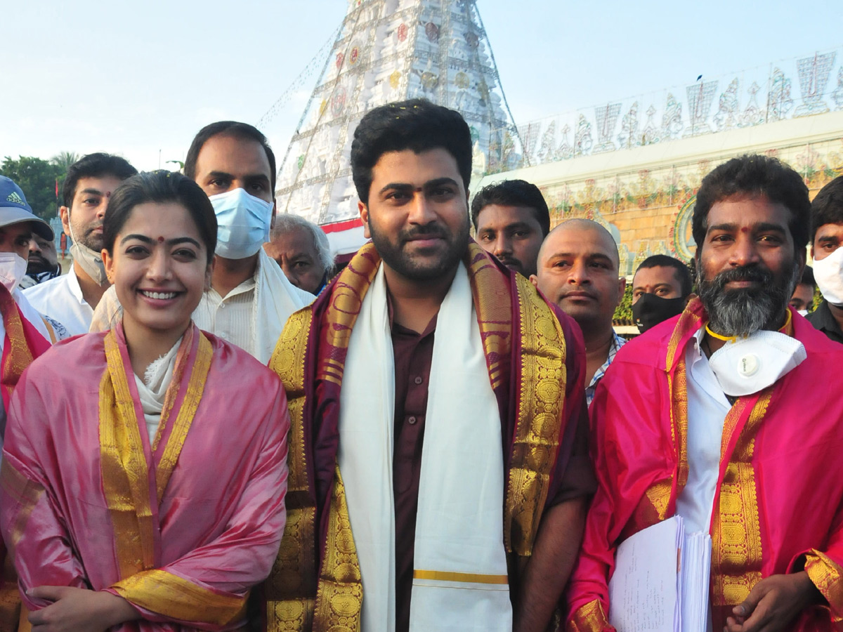 Sharwanand Next With Rashmika Aadaalloo Meeku Johaarlu is Began Shooting - Sakshi3