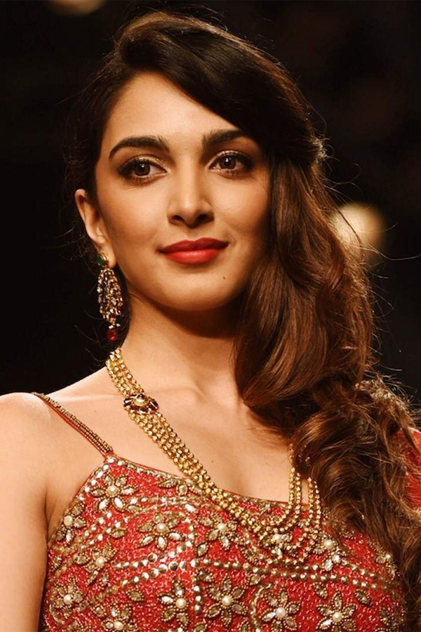 actress kiara advani exclusive photo gallery - Sakshi2