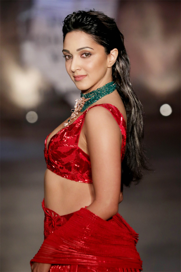 actress kiara advani exclusive photo gallery - Sakshi22