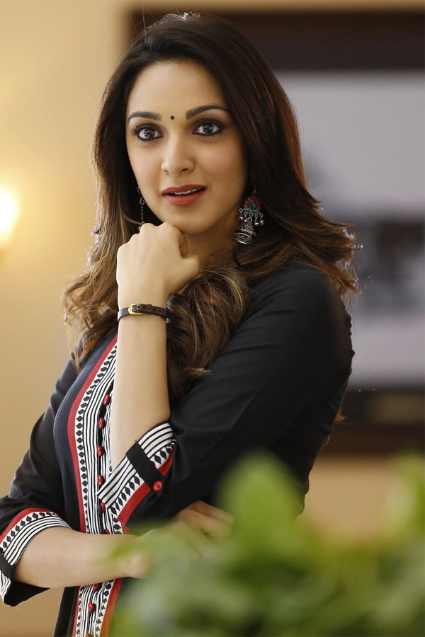 actress kiara advani exclusive photo gallery - Sakshi29