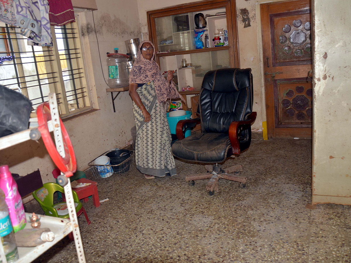 Heavy rains pound Hyderabad photo gallery - Sakshi6