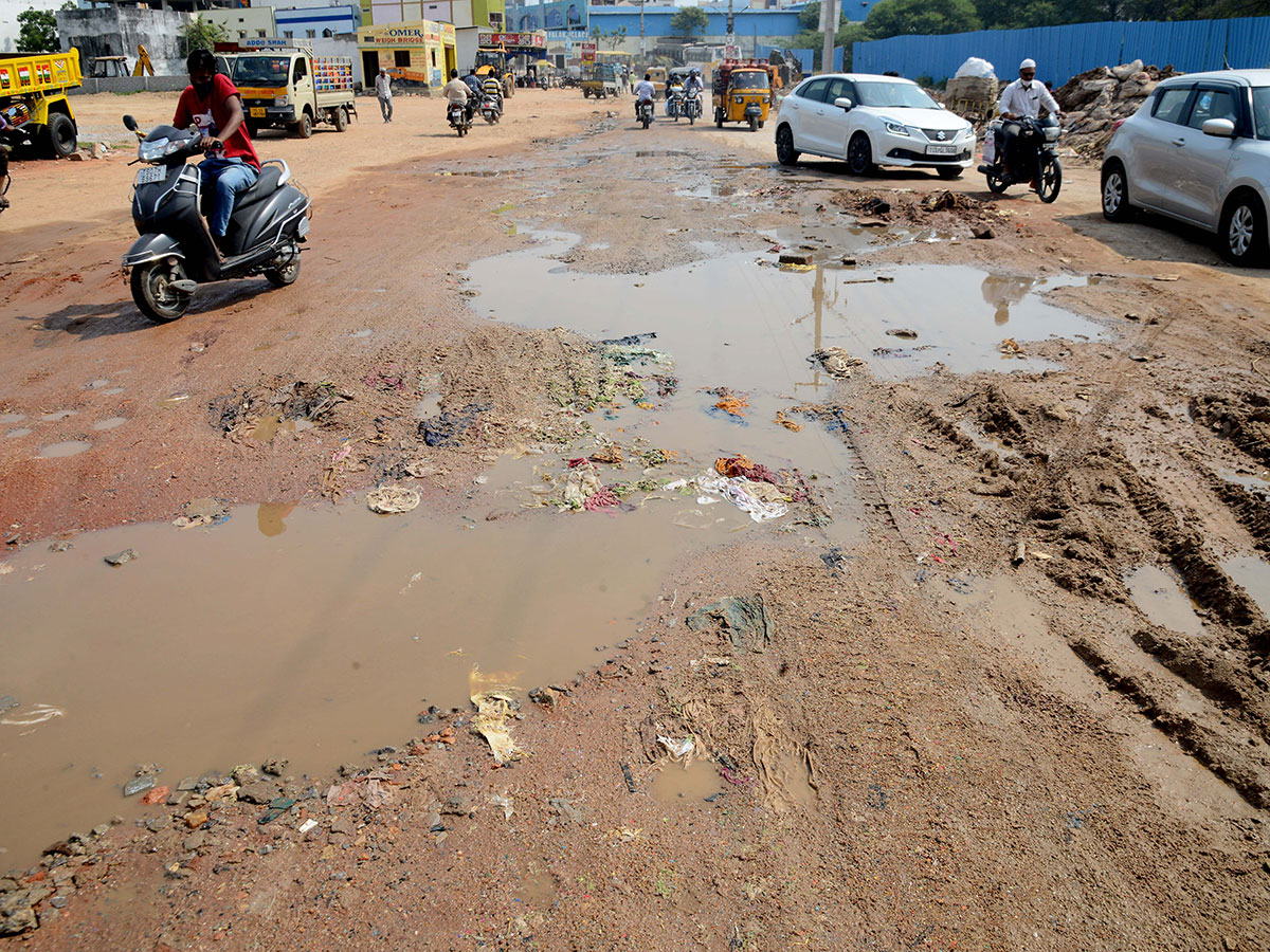 Heavy rains pound Hyderabad photo gallery - Sakshi55