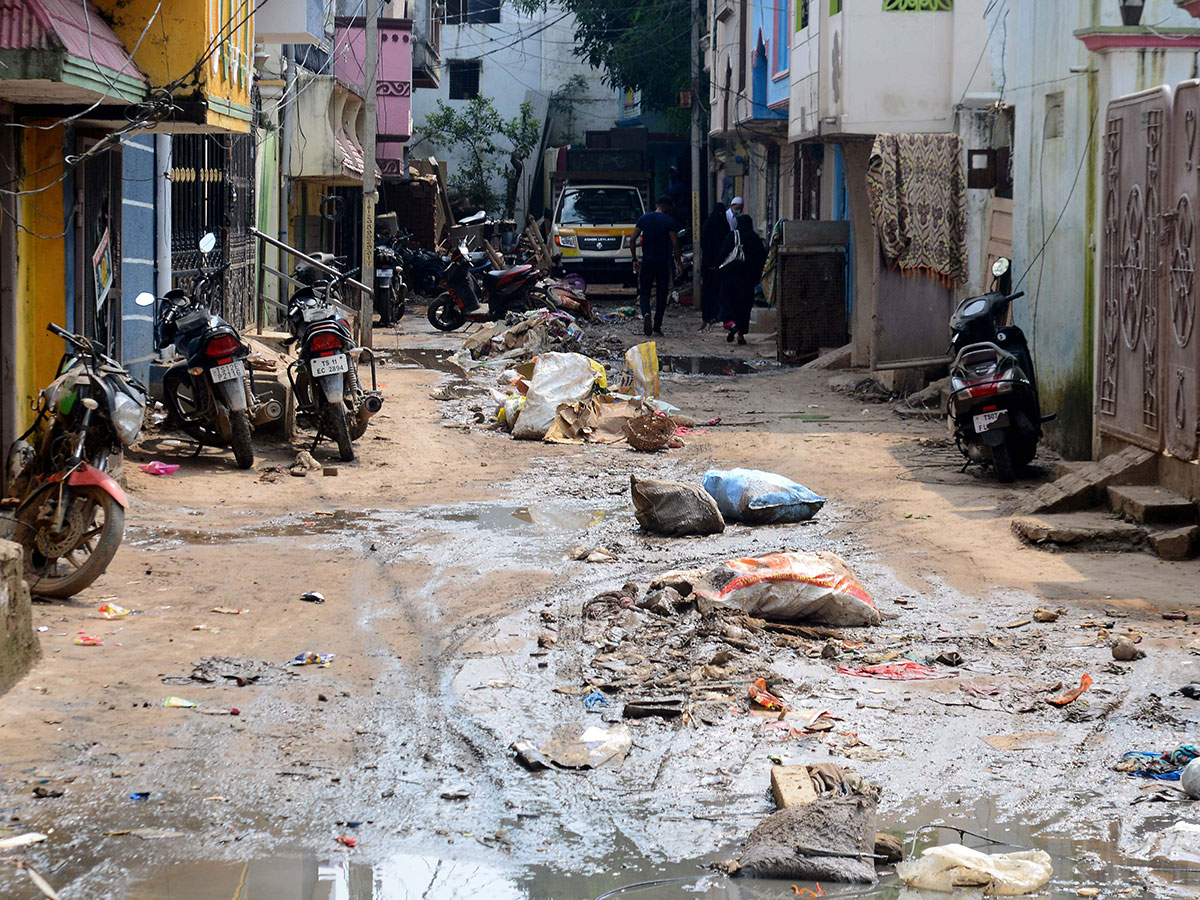 Heavy rains pound Hyderabad photo gallery - Sakshi62