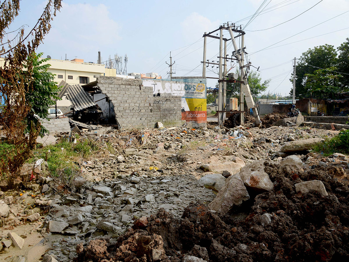 Heavy rains pound Hyderabad photo gallery - Sakshi65