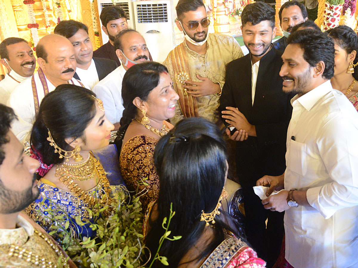 AP CM Jagan Attends Karanam Dharmasri Daughter Marriage Photo Gallery - Sakshi6