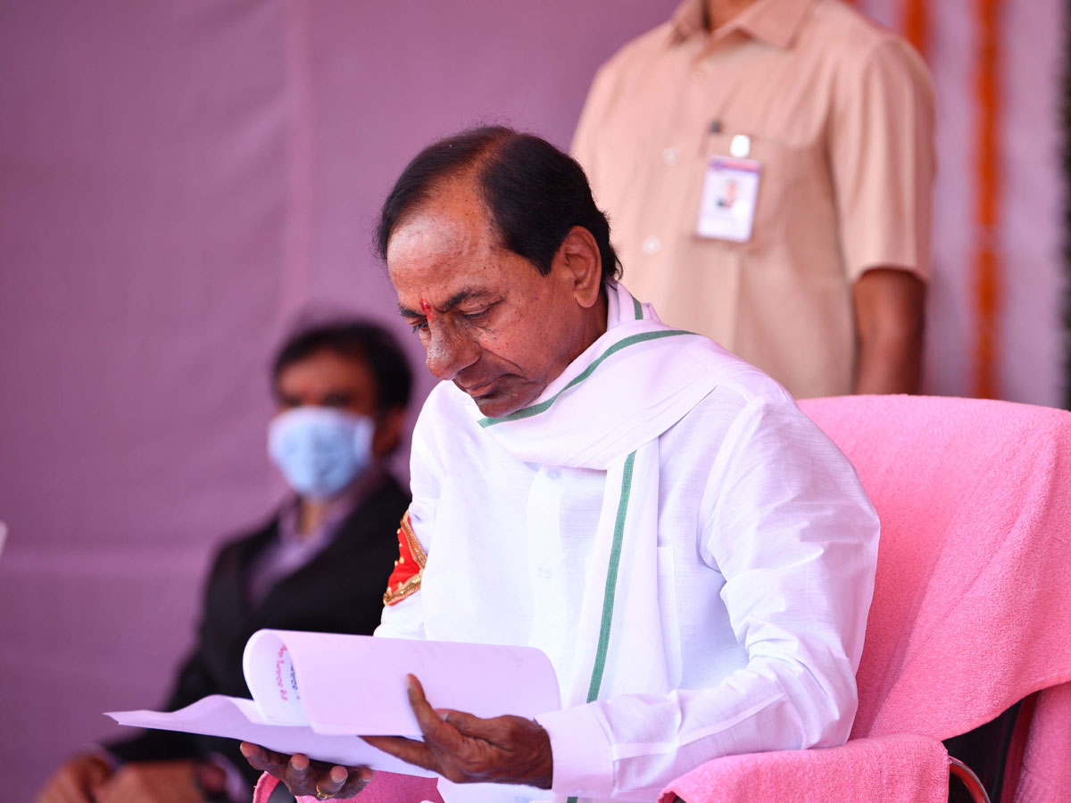 CM KCR to launch Dharani land records portal photo gallery - Sakshi48