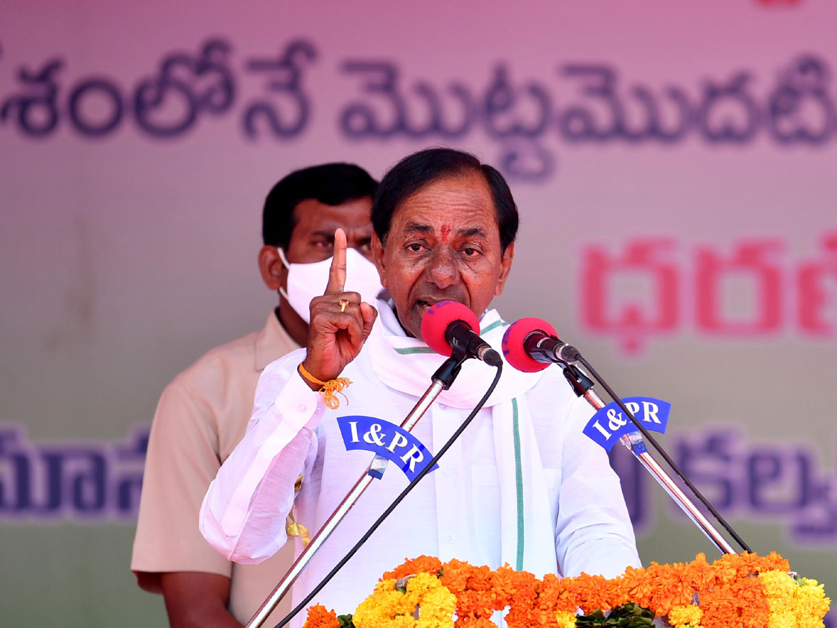 CM KCR to launch Dharani land records portal photo gallery - Sakshi9