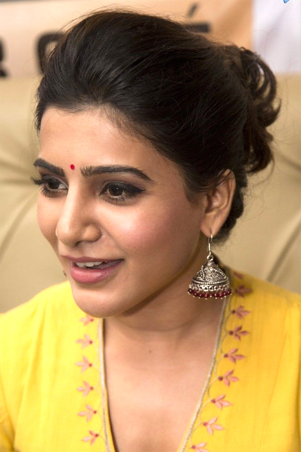 Actress Samantha Akkineni photos - Sakshi21