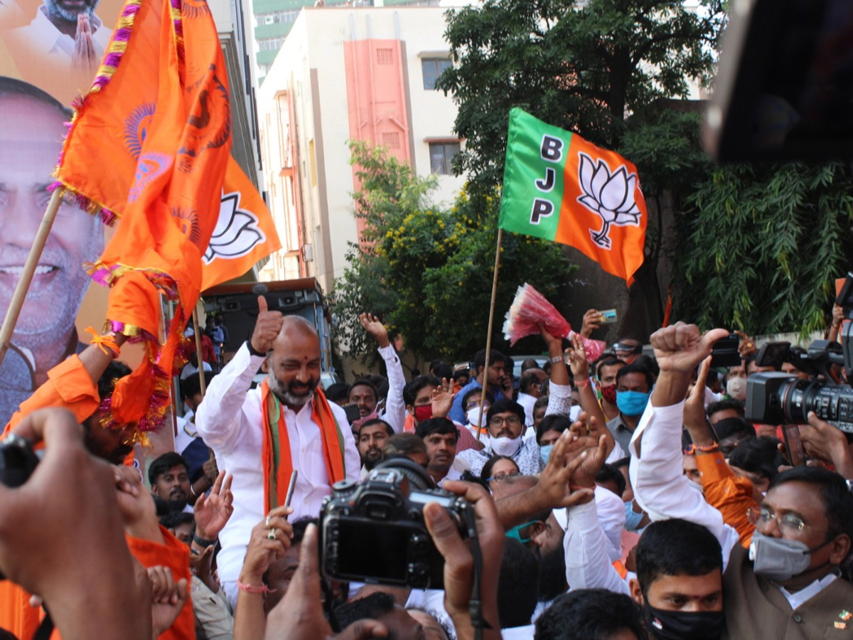  BJP Wins in Dubbaka Elections Photo Gallery - Sakshi1