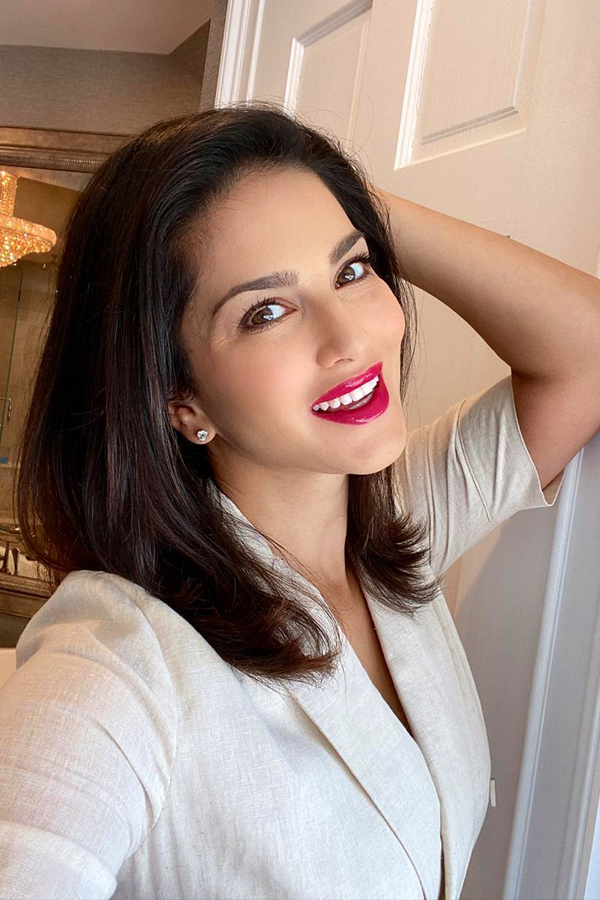 Sunny Leone New Stills Photo Gallery - Sakshi4