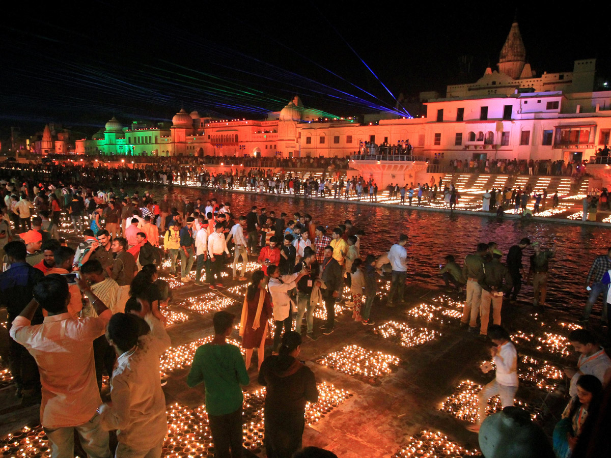 Ayodhya Deepotsav celebrations enter Guinness World Record - Sakshi14