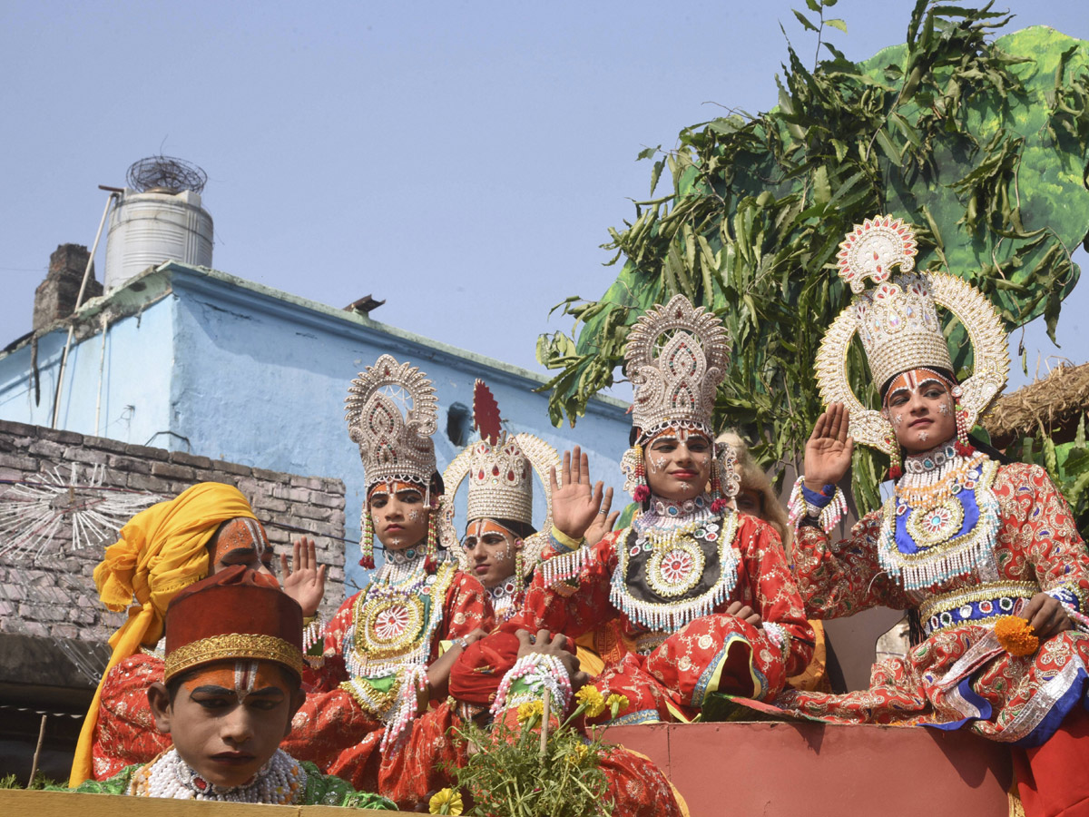 Ayodhya Deepotsav celebrations enter Guinness World Record - Sakshi17