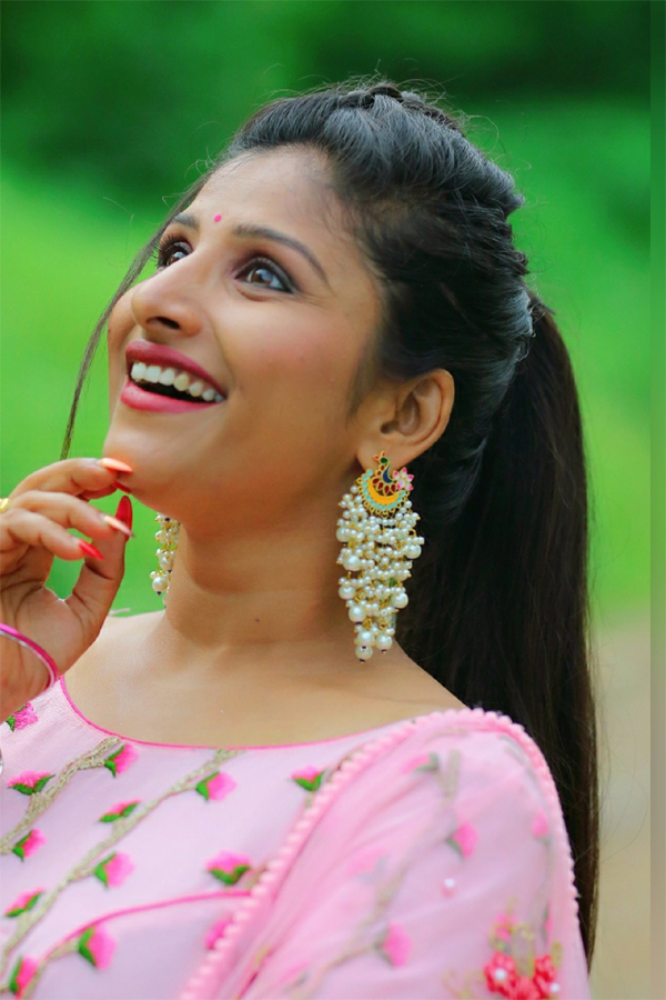 Singer Mangli Photos - Sakshi20