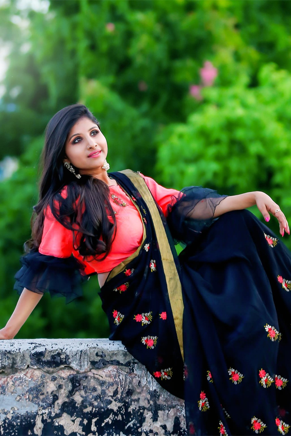 Singer Mangli Photos - Sakshi32