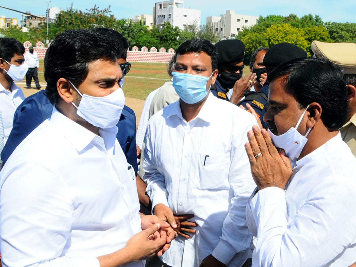 AP CM YS Jagan Mohan Reddy inaugurates Tungabhadra Pushkarams Photo Gallery - Sakshi14