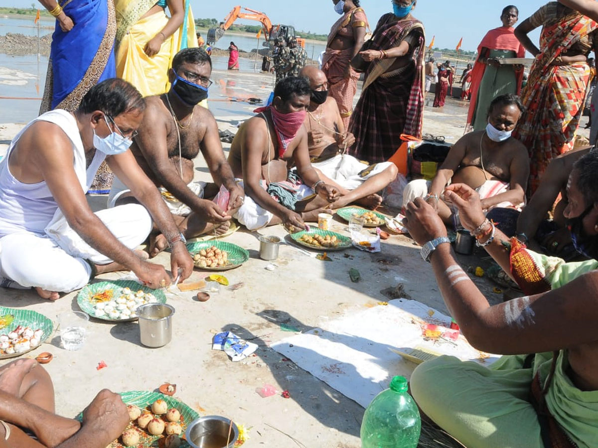 Tungabhadra Pushkaralu 2020 Photo Gallery - Sakshi41