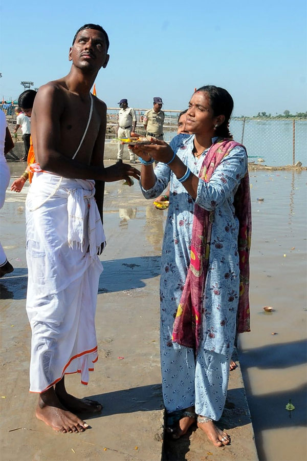 Tungabhadra Pushkaralu 2020 Photo Gallery - Sakshi55