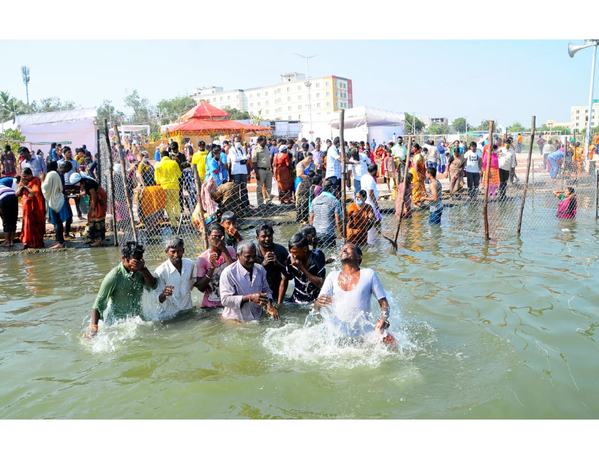 Tungabhadra Pushkaralu 2020 Photo Gallery - Sakshi49