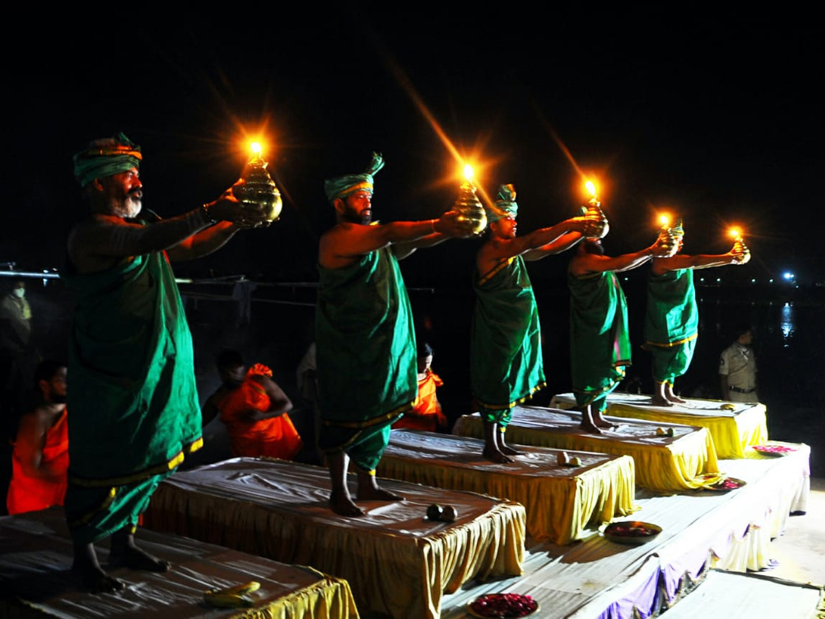 Tungabhadra Pushkaralu 2020 Photo Gallery - Sakshi60