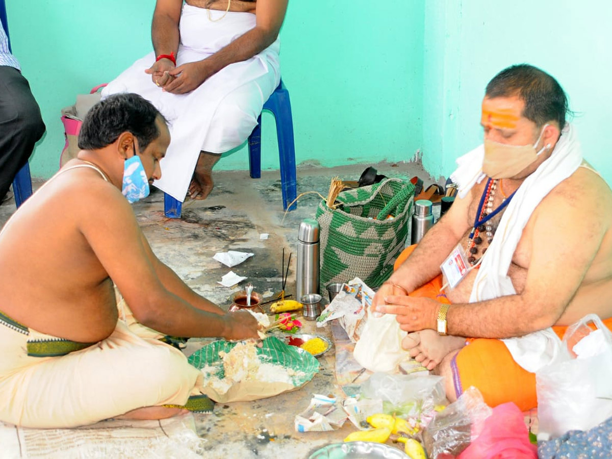 Tungabhadra Pushkaralu 2020 Photo Gallery - Sakshi32