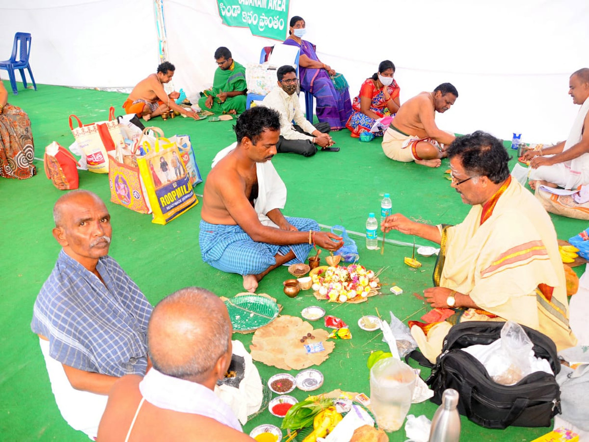 Tungabhadra Pushkaralu 2020 Photo Gallery - Sakshi10