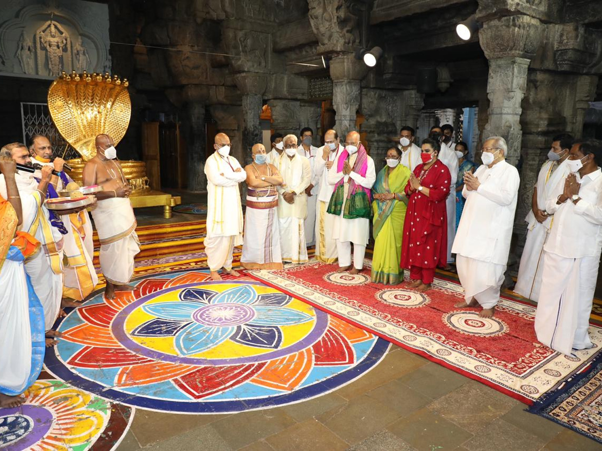 President Ram Nath Kovind visits Tirumala Photo Gallery - Sakshi16