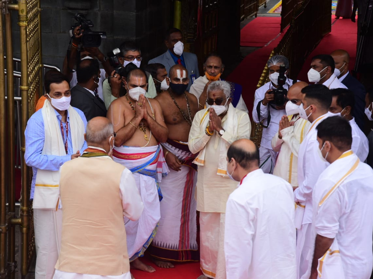 President Ram Nath Kovind visits Tirumala Photo Gallery - Sakshi22