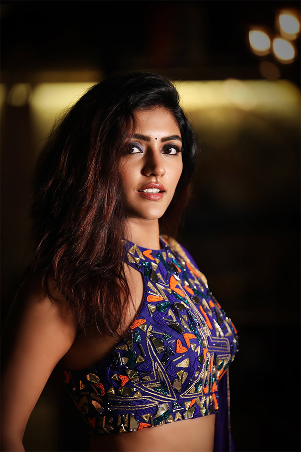 Actress Eesha Rebba Lucky Bumper Draw Bajaj Electronics - Sakshi10