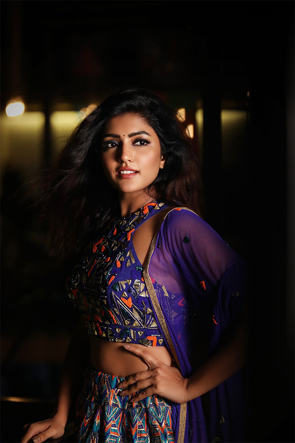 Actress Eesha Rebba Lucky Bumper Draw Bajaj Electronics - Sakshi11