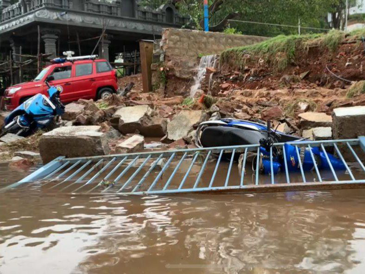 Nivar Cyclone in Tirupati Photos - Sakshi23