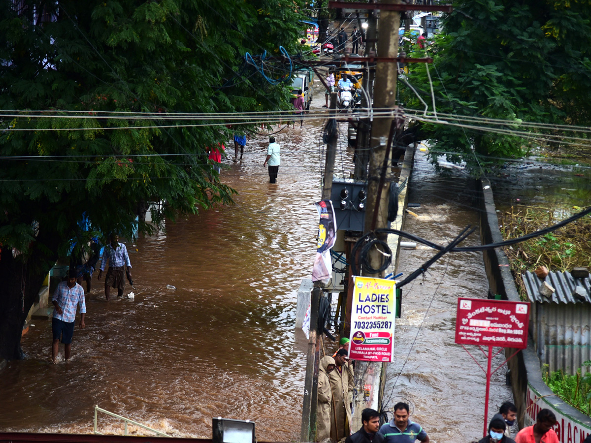 Nivar Cyclone in Tirupati Photos - Sakshi43