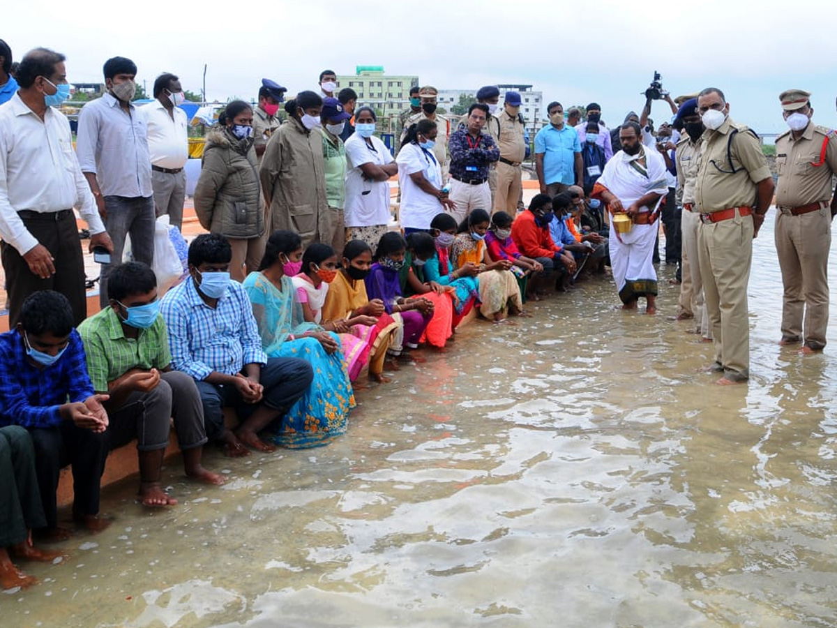 Tungabhadra Pushkaralu 2020 photo gallery - Sakshi32