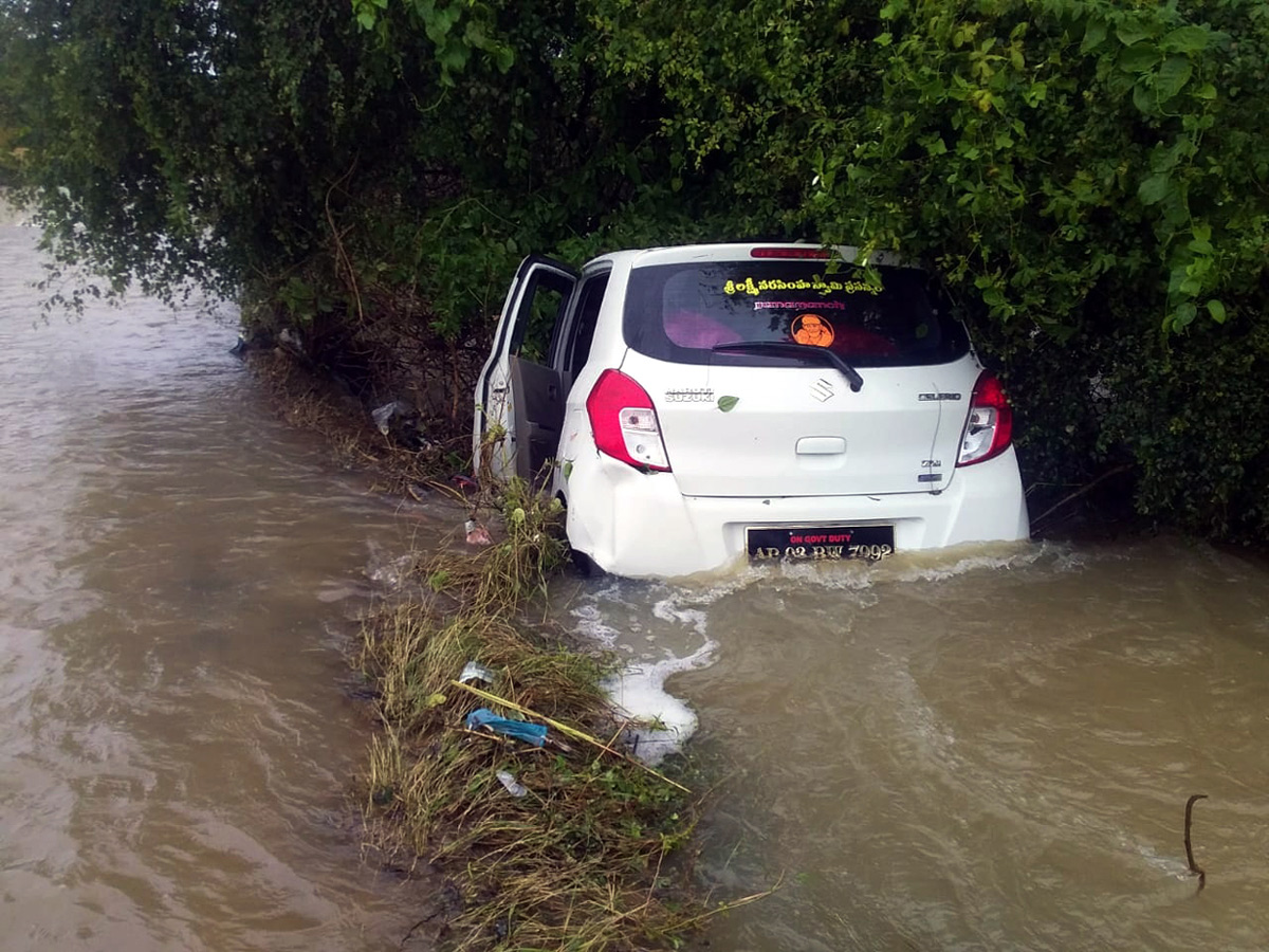 Nivar Cyclone Andhra Pradesh Photos - Sakshi24