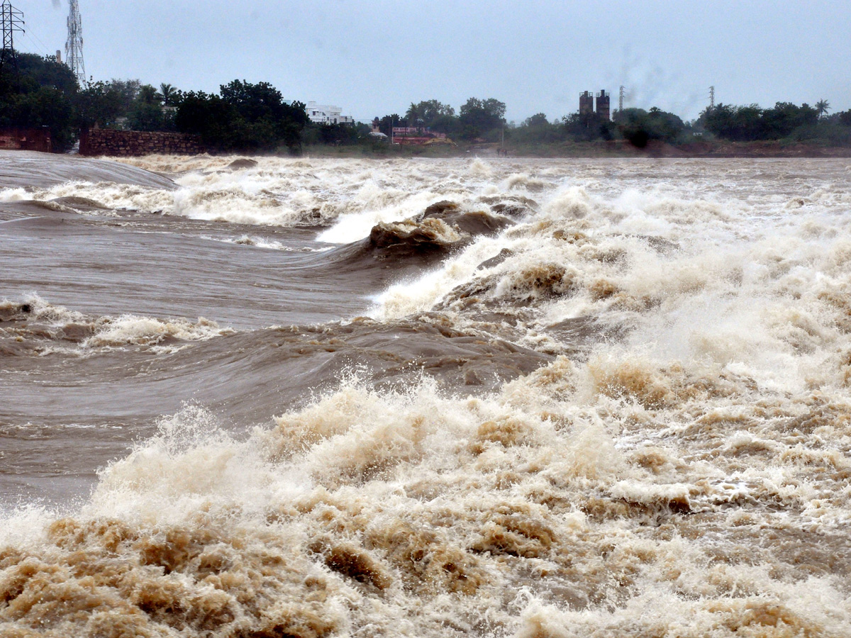 Nivar Cyclone Andhra Pradesh Photos - Sakshi48