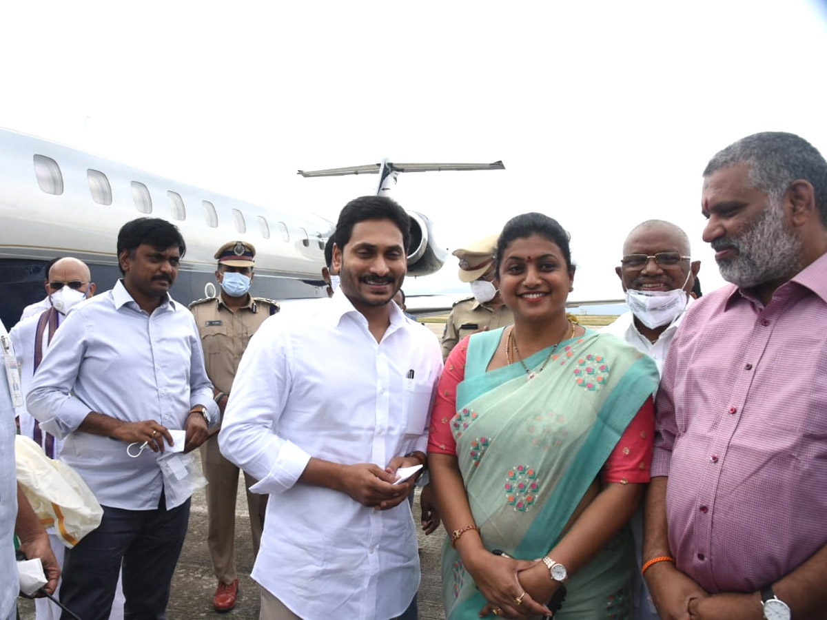 CM YS Jagan Aerial Survey Nivar Cyclone Areas Photo Gallery - Sakshi18