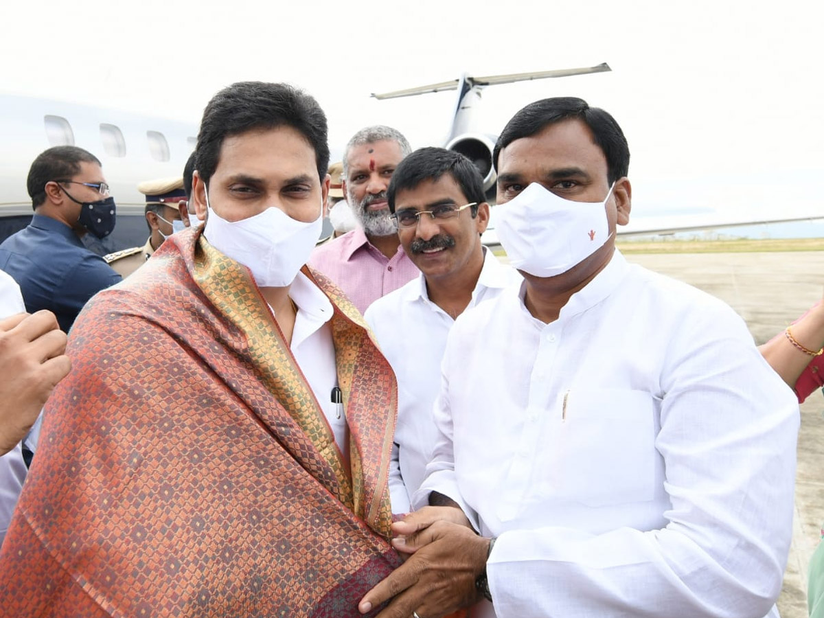 CM YS Jagan Aerial Survey Nivar Cyclone Areas Photo Gallery - Sakshi33