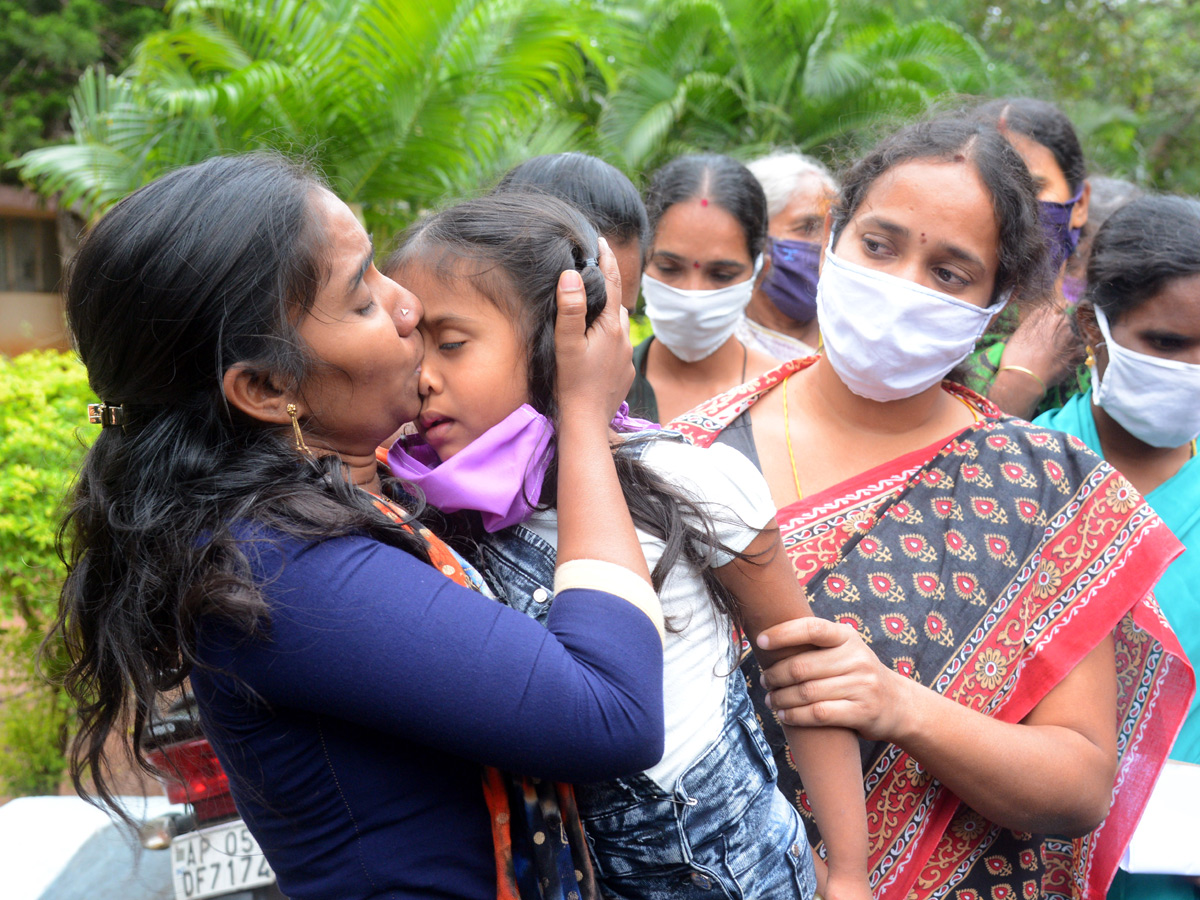 women prisoners released rajahmundry central jail photos - Sakshi1