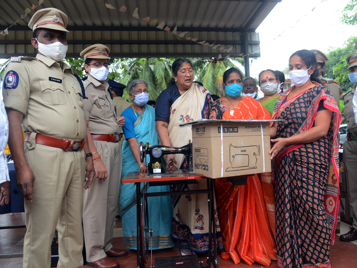 women prisoners released rajahmundry central jail photos - Sakshi11