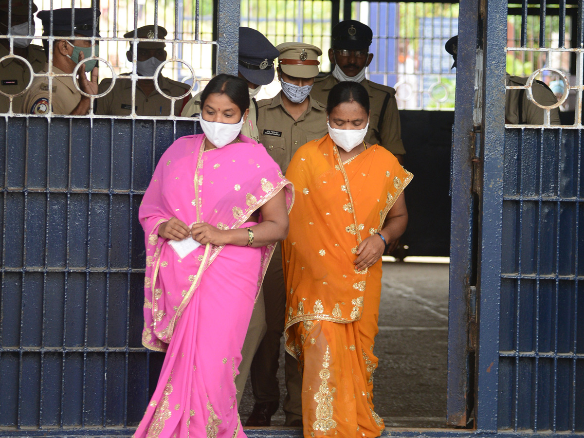 women prisoners released rajahmundry central jail photos - Sakshi17