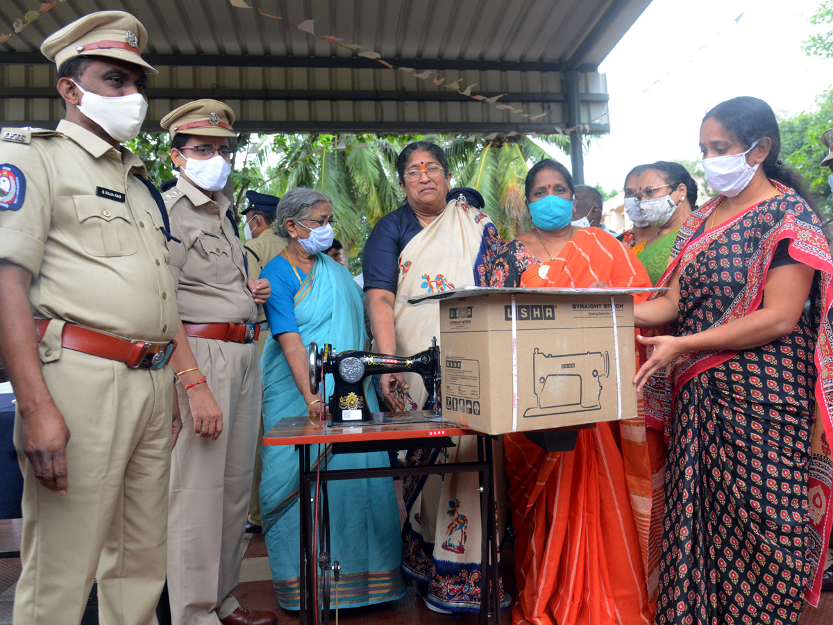 women prisoners released rajahmundry central jail photos - Sakshi24