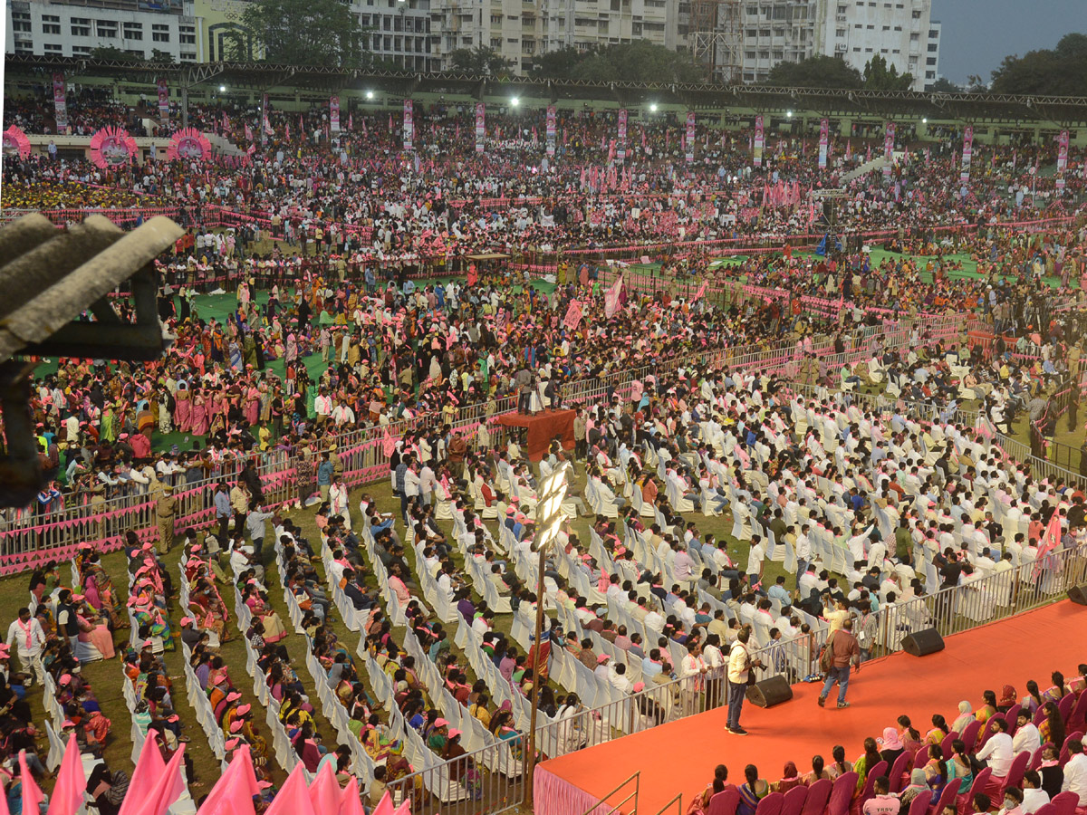 GHMC Elections 2020 KCR Meeting In LB Stadium - Sakshi54