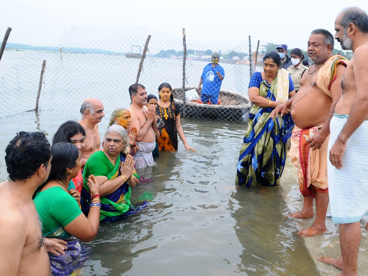 Tungabhadra Pushkaralu 2020 Photo Gallery - Sakshi34