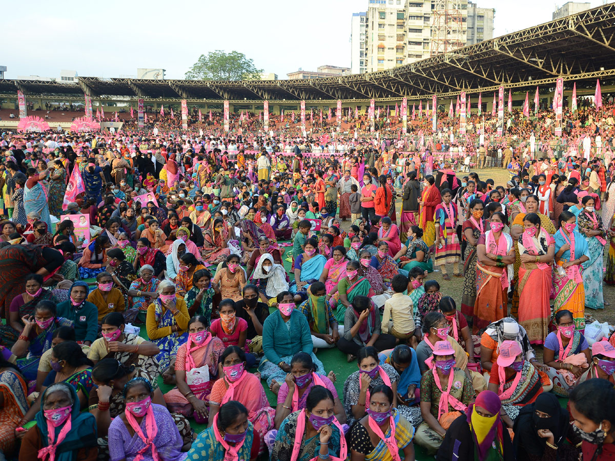 GHMC Elections 2020 KCR Meeting In LB Stadium - Sakshi74