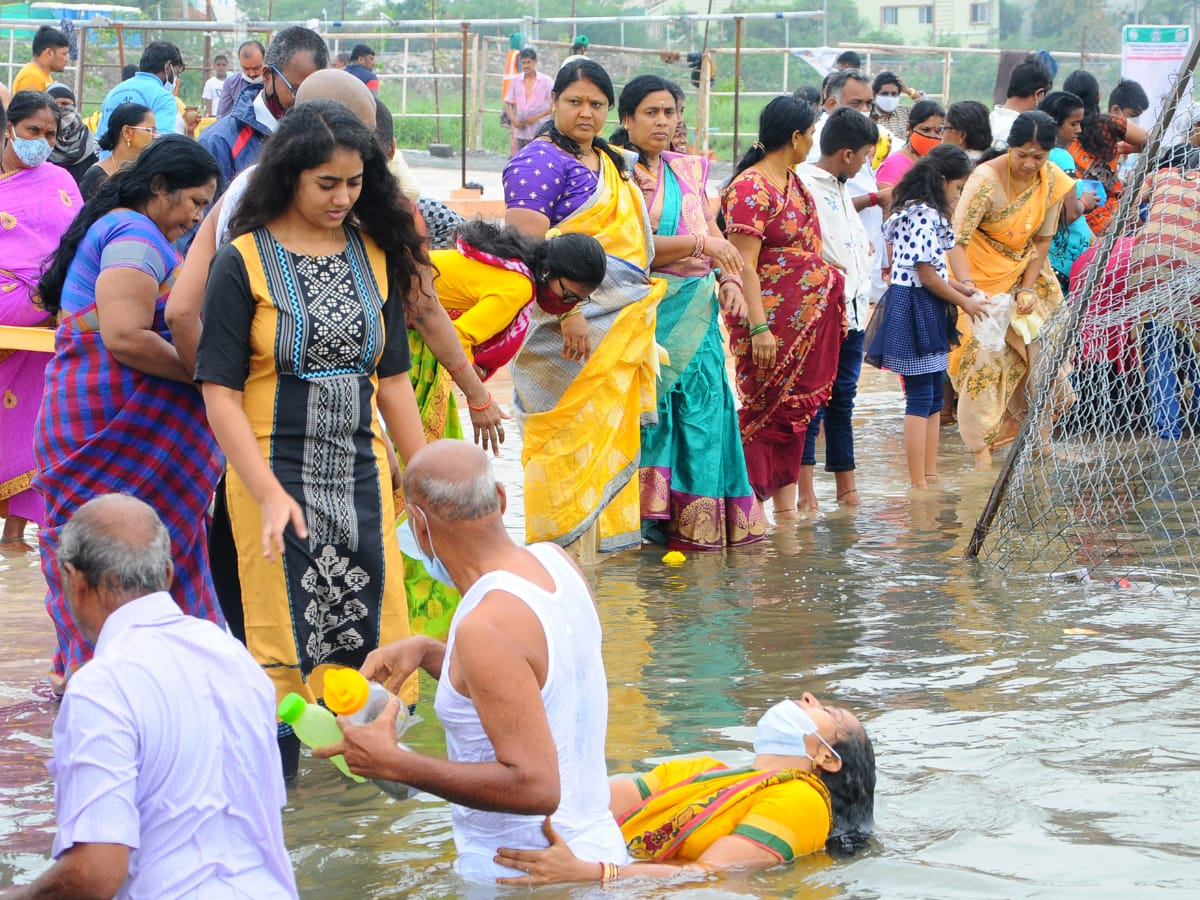 Tungabhadra Pushkaralu 2020 Photo Gallery - Sakshi49