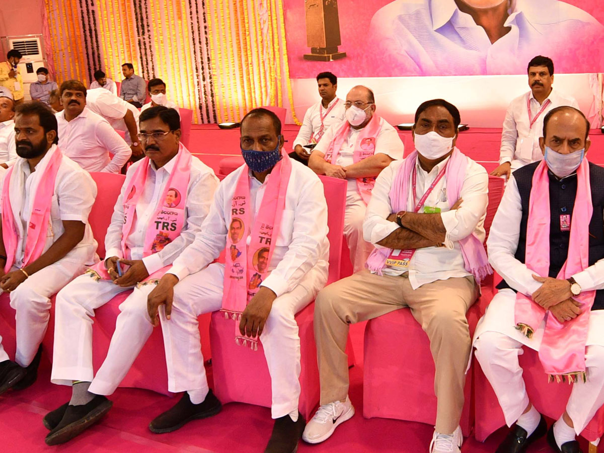 GHMC Elections 2020 KCR Meeting In LB Stadium - Sakshi13