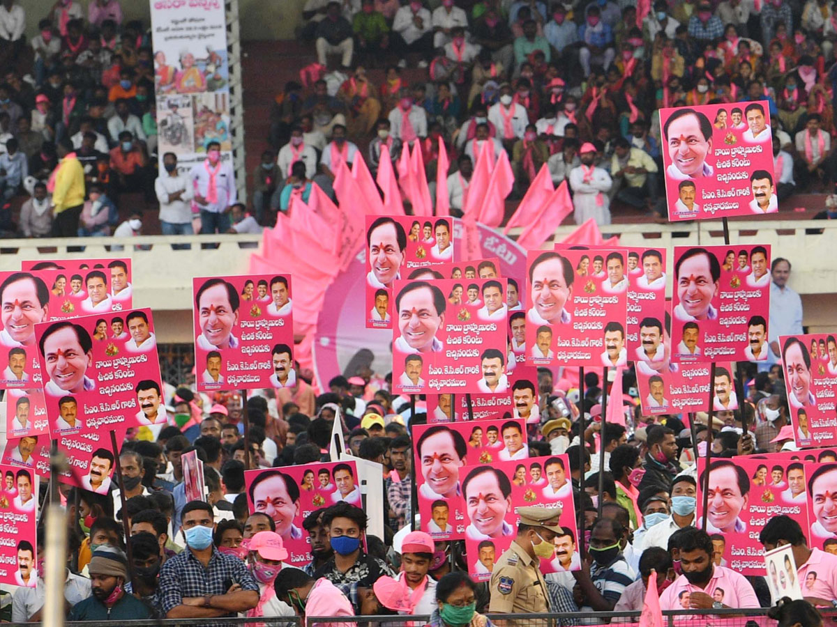 GHMC Elections 2020 KCR Meeting In LB Stadium - Sakshi16